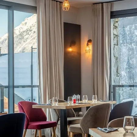 Madame Les Cimes Hotell 3*