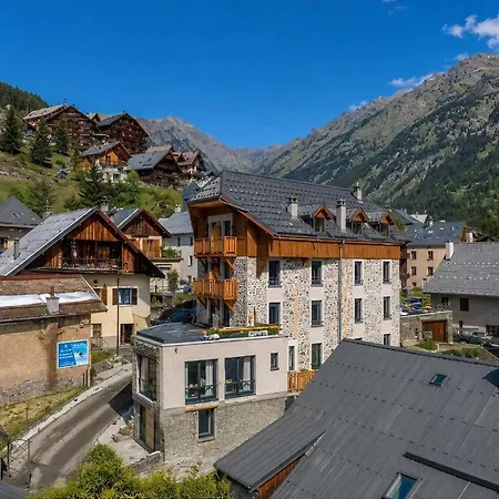 Madame Les Cimes Hotell